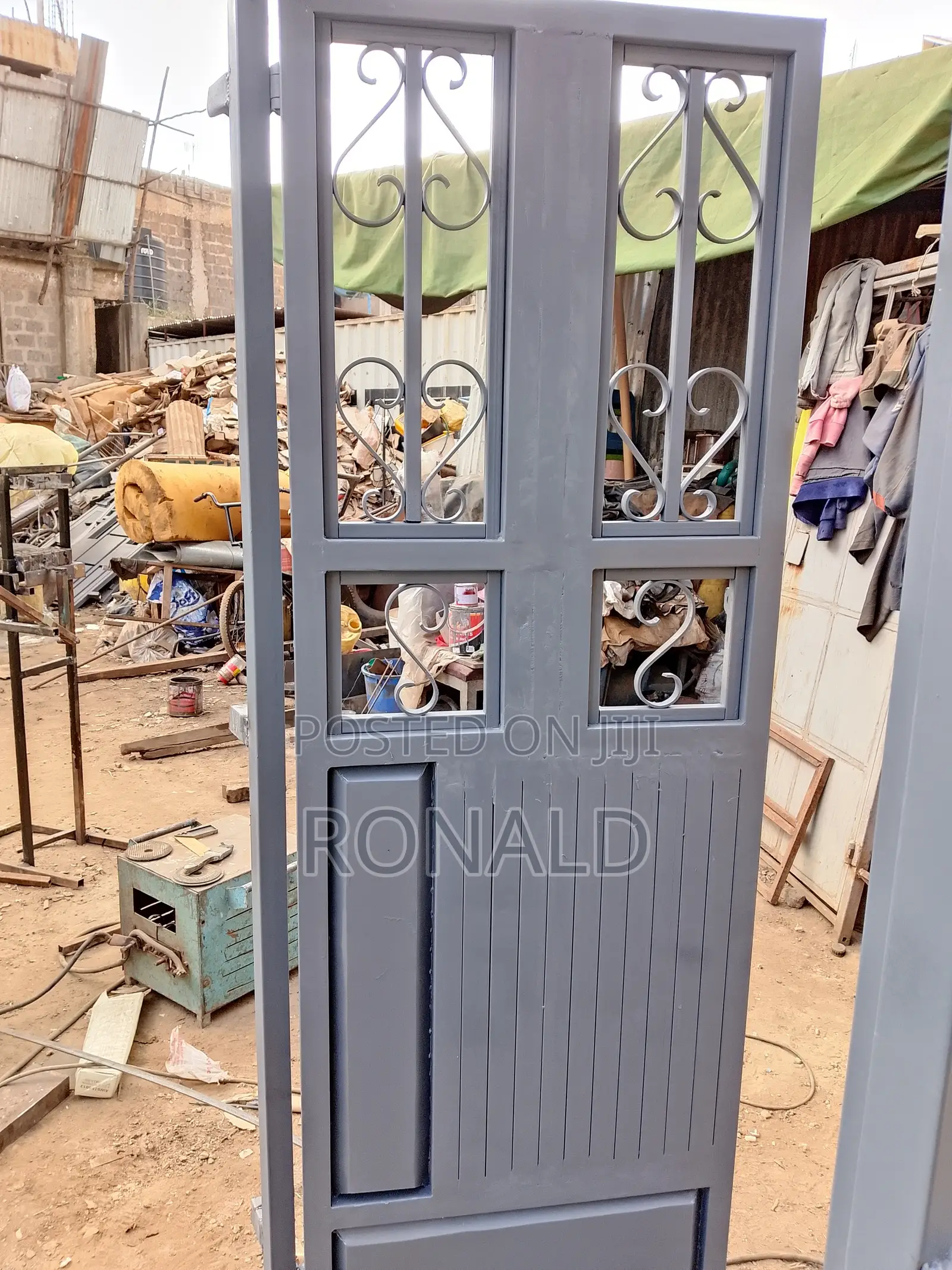 Metal Doori
