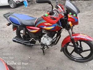 Bajaj Boxer 150 UG 2025 Red