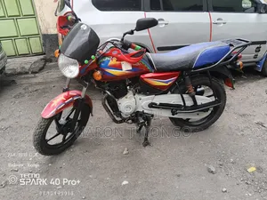 Bajaj Boxer 150 UG 2025 Red