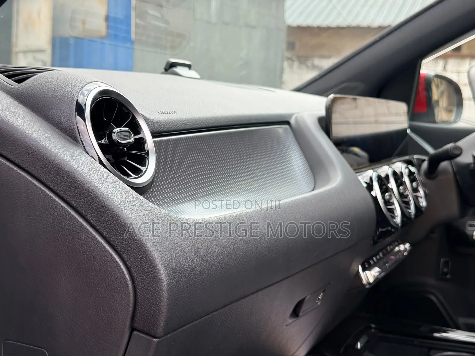 Mercedes-Benz B-Class 2019 Red