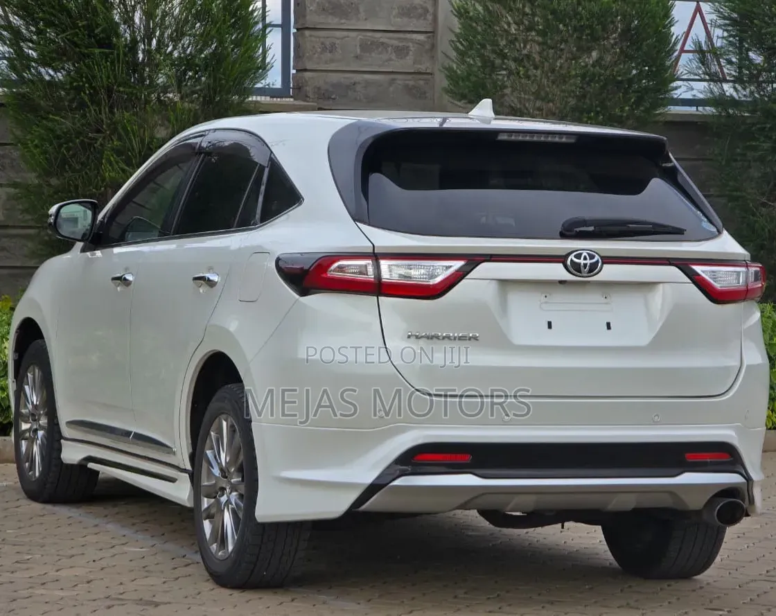 Toyota Harrier 2019 White
