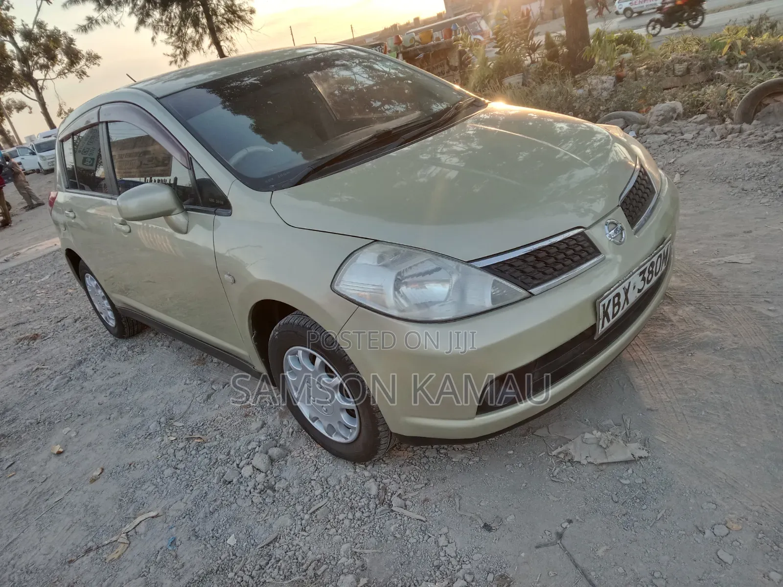 Nissan Tiida 2008 Beige