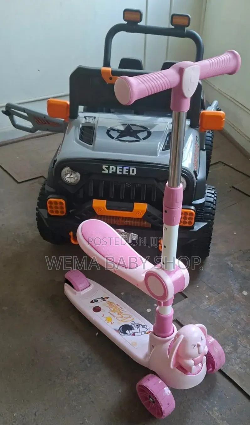 2-in-1 Adjustable Kids Scooter- Foldable/Removable Seat,Music, Lights