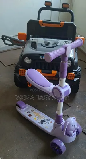 2-in-1 Adjustable Kids Scooter- Foldable/Removable Seat,Music, Lights