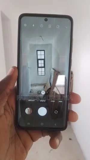Samsung Galaxy S20+ 5G 128 GB Black