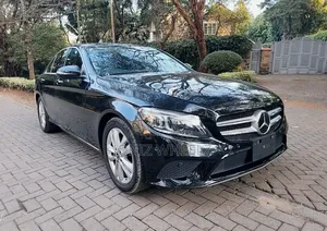Mercedes-Benz C200 2019 Black