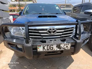 Toyota Hilux 2014 Blue