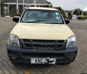 Isuzu D-MAX 2008 Yellow