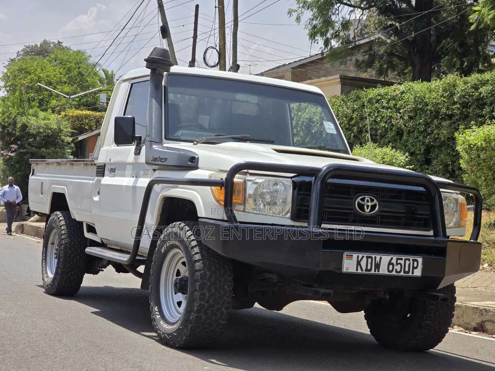 Toyota Land Cruiser 2008 White