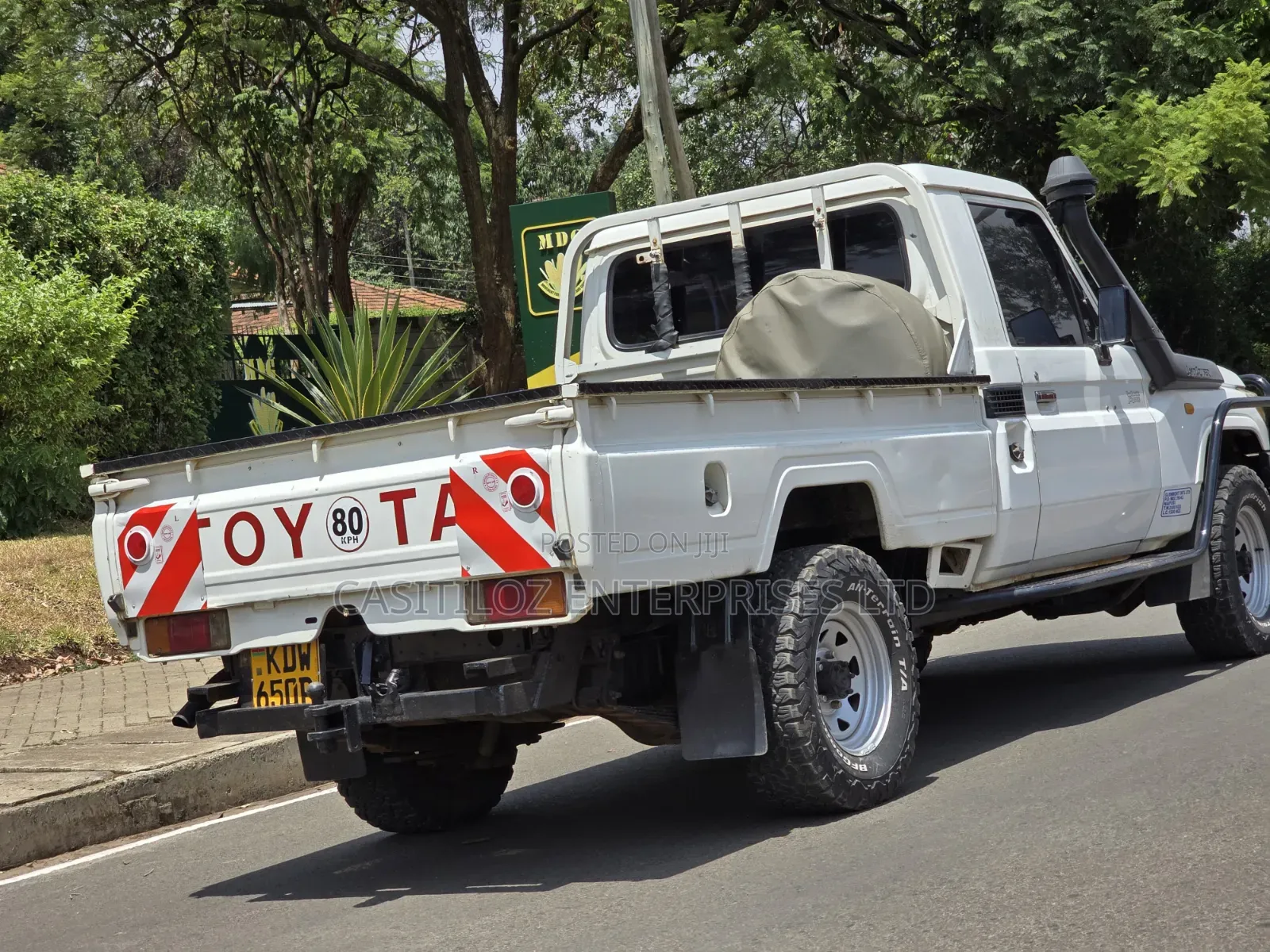 Toyota Land Cruiser 2008 White