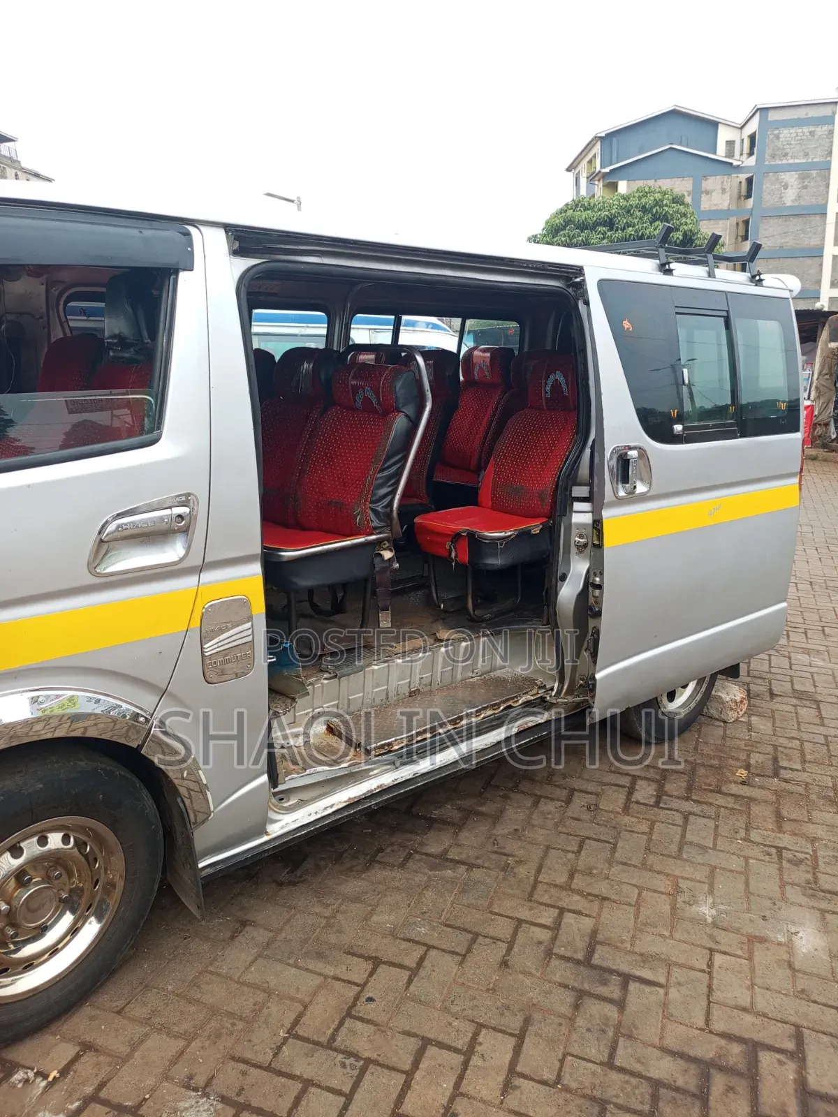 Toyota HiAce 2010 Silver