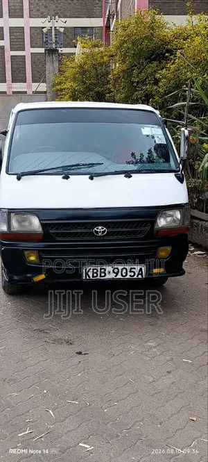 Toyota HiAce 2012 White