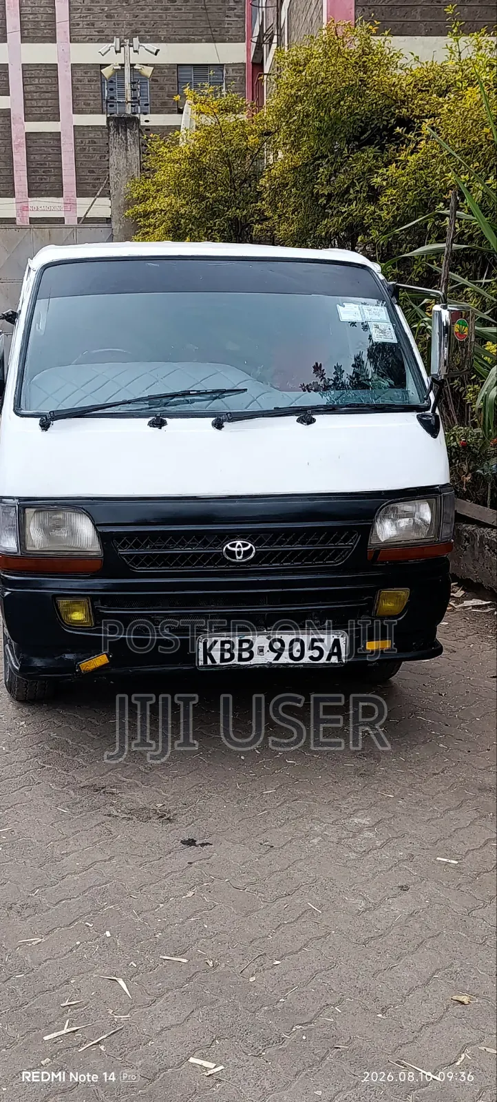 Toyota HiAce 2012 White