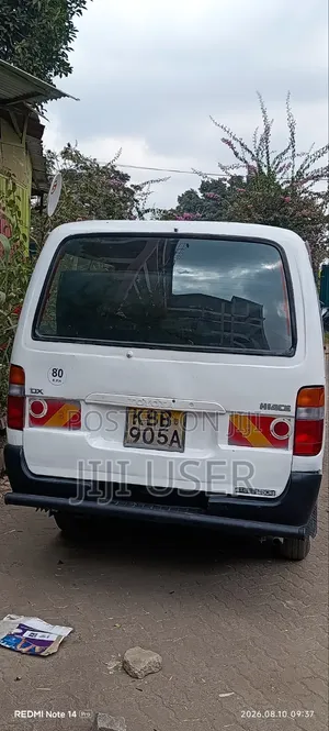 Toyota HiAce 2012 White