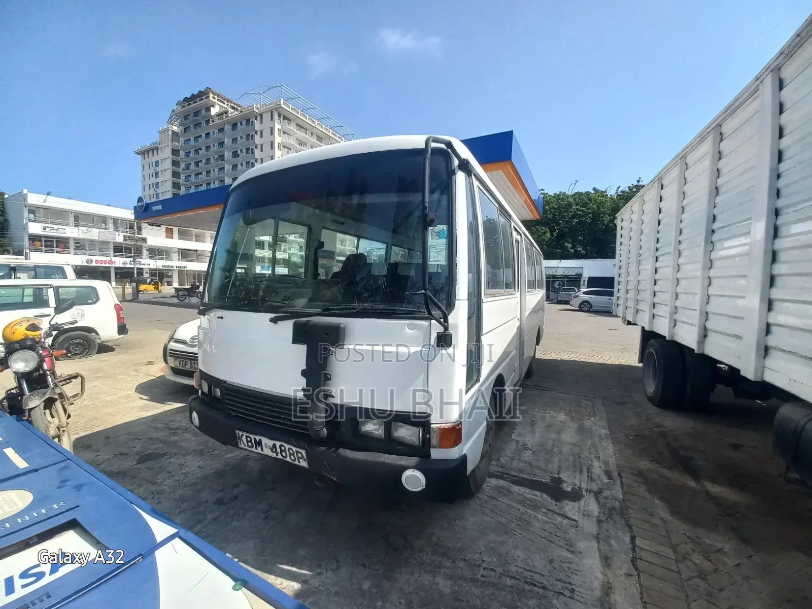 Nissan Civilian 1993 White