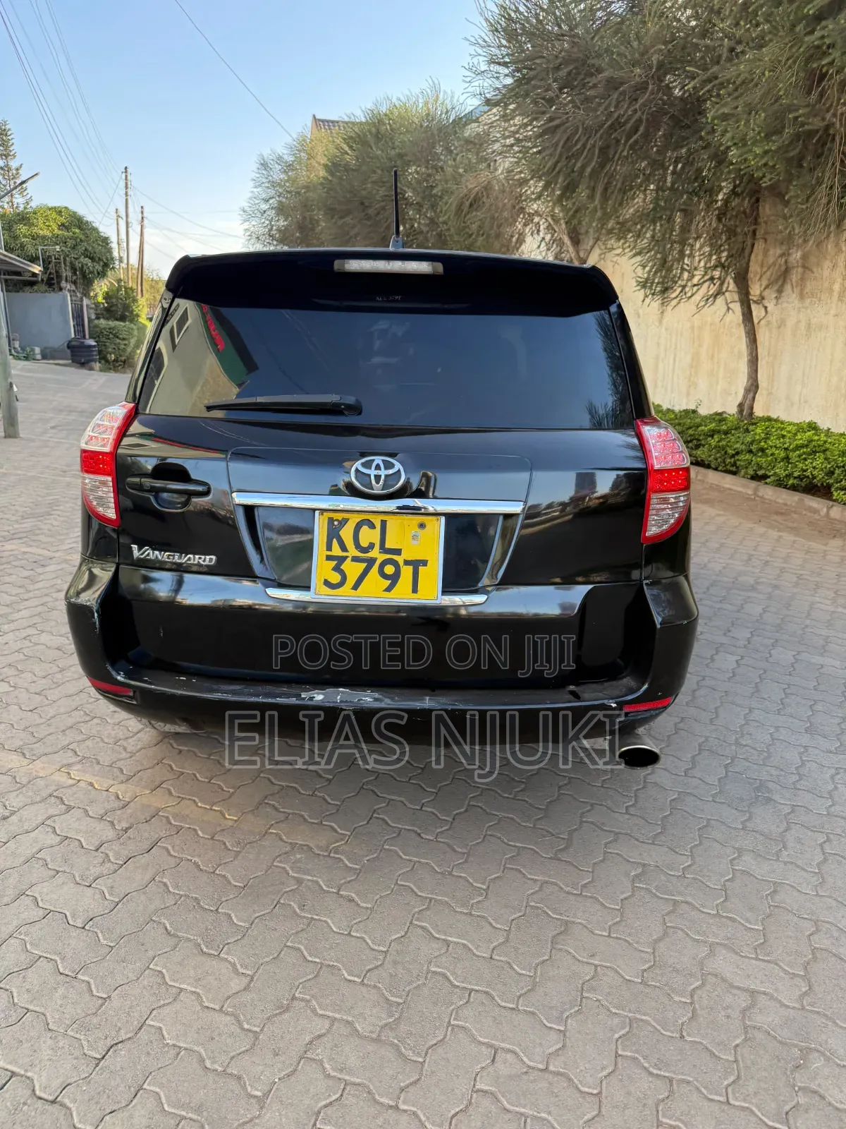 Toyota Vanguard 2011 Black