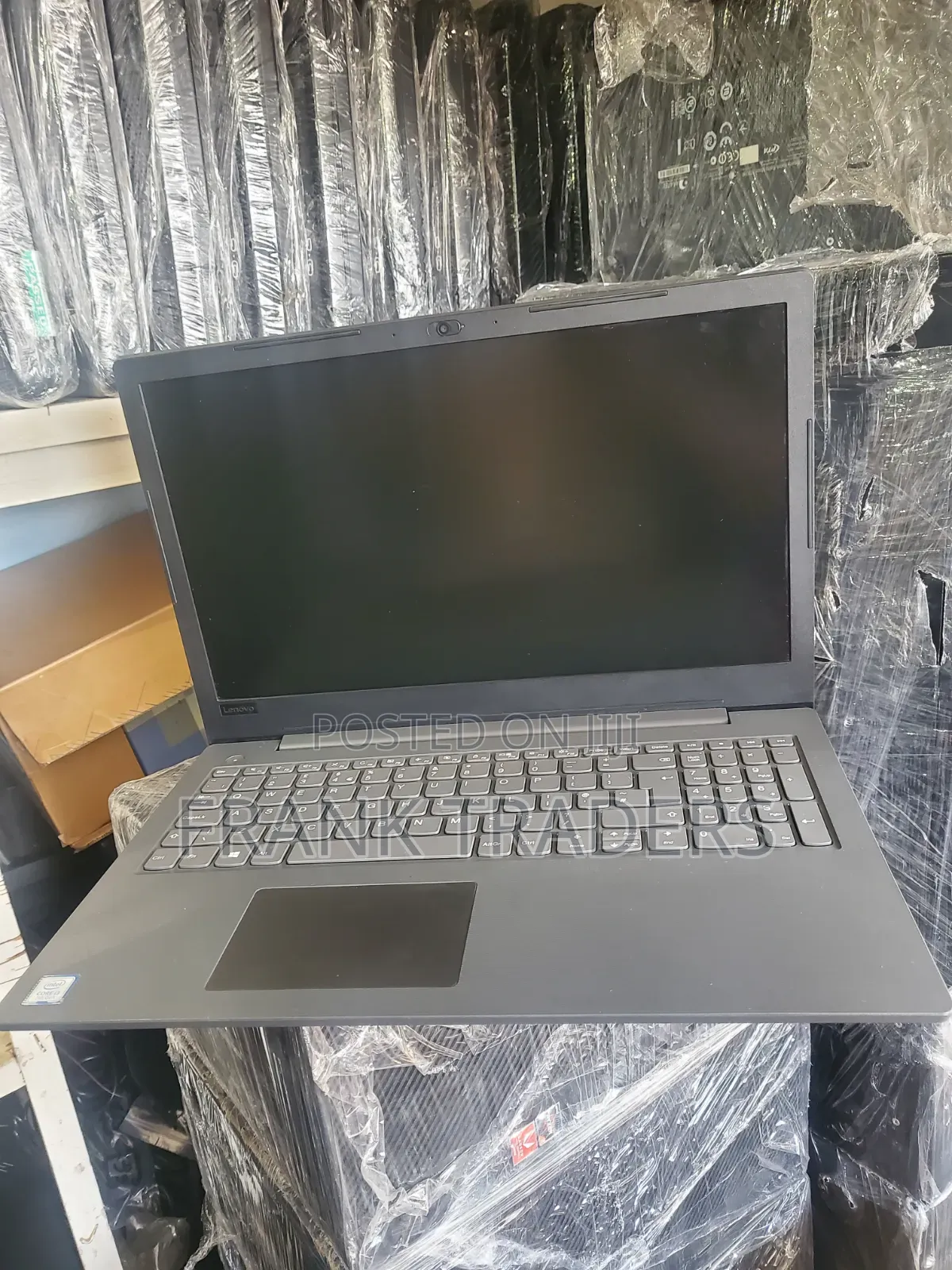 Laptop Lenovo V130-15IKB 4GB Intel Core i3 SSD 256GB