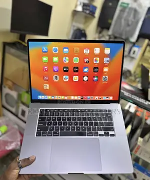 Laptop Apple MacBook Pro 2019 16GB Intel Core i9 SSD 512GB