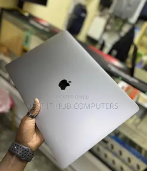 Laptop Apple MacBook Pro 2019 16GB Intel Core i9 SSD 512GB
