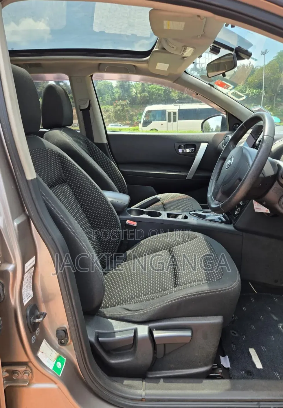 Nissan Dualis 2010 Silver
