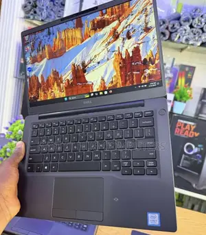Laptop Dell Latitude 7300 8GB Intel Core i5 SSD 256GB
