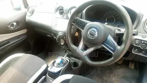 Nissan Note 2016 Blue