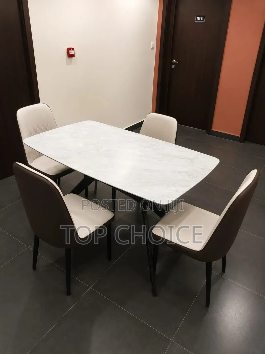 Dinning Set 4- Seater