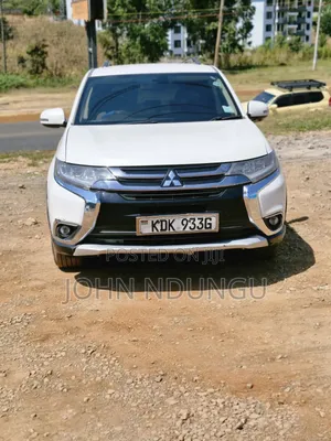 Mitsubishi Outlander 2015 White
