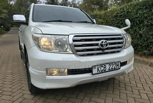 Toyota Land Cruiser 2008 White