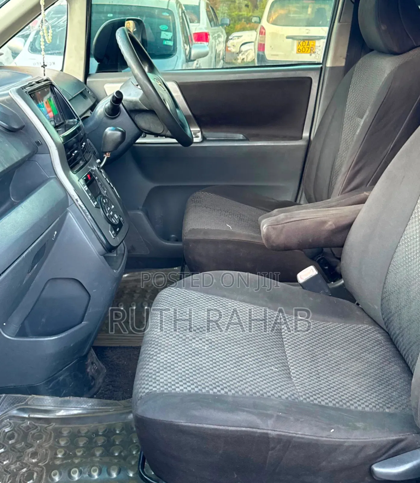 Toyota Noah 2008 Gray