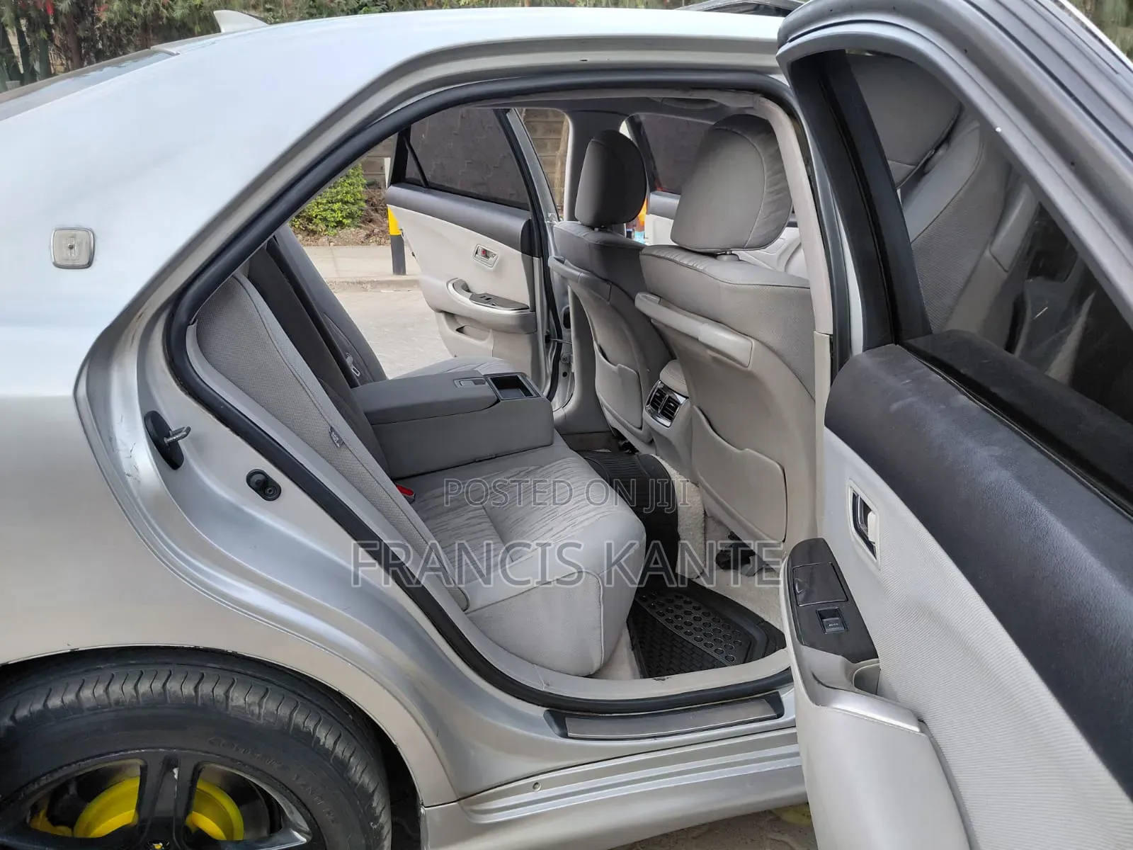 Toyota Crown 2011 Silver