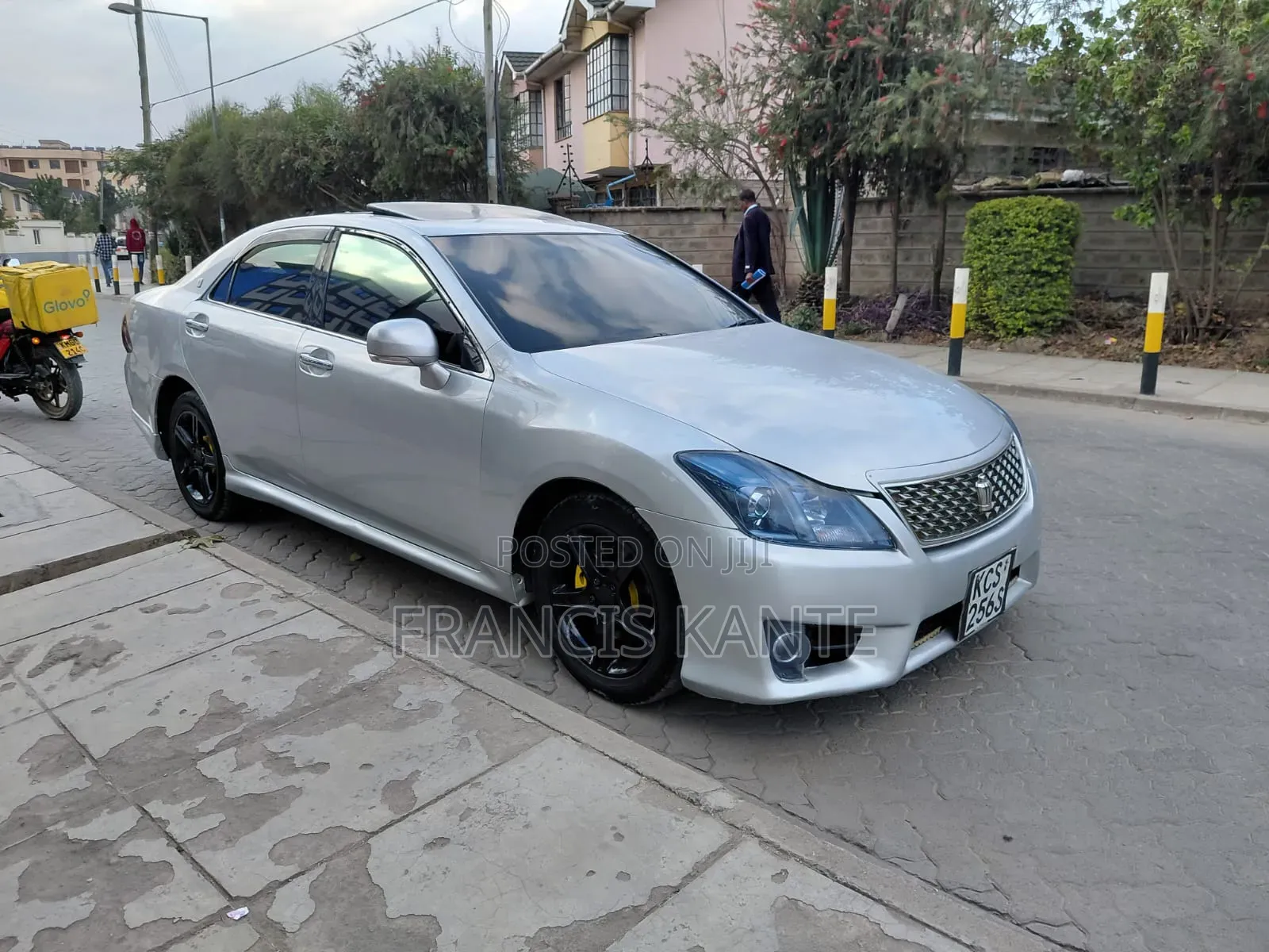 Toyota Crown 2011 Silver