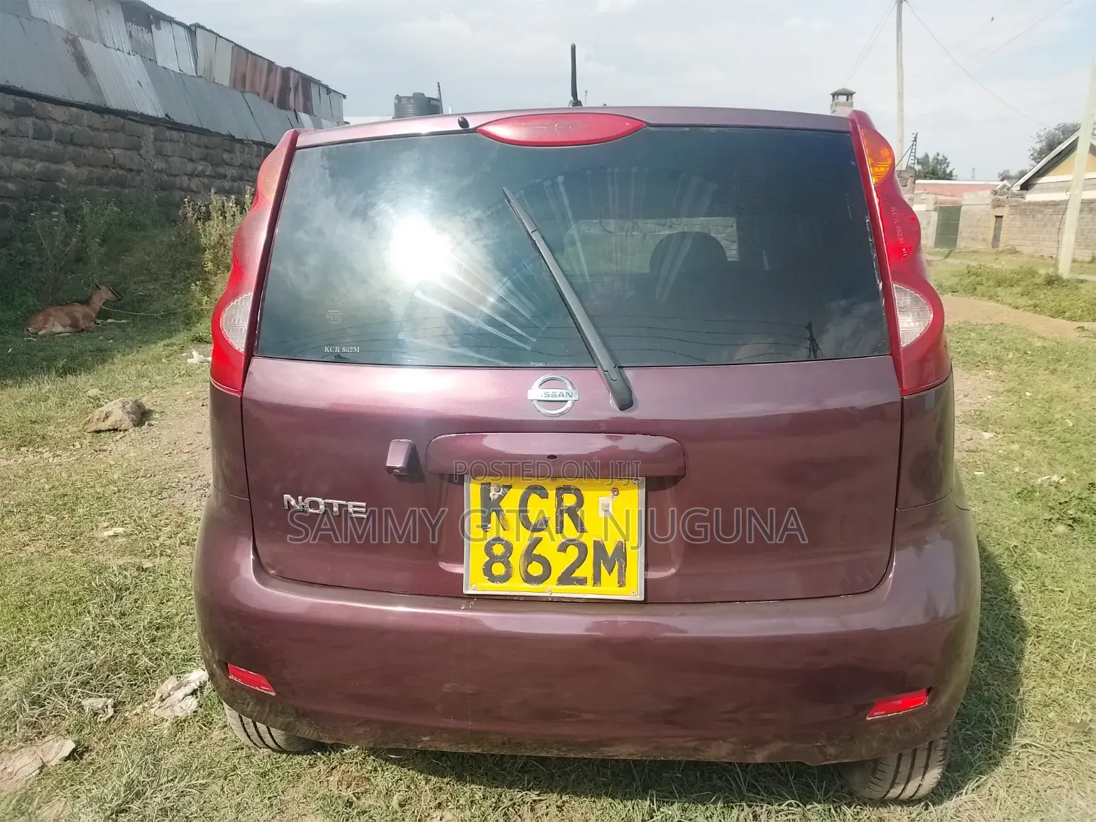 Nissan Note 2011 Red