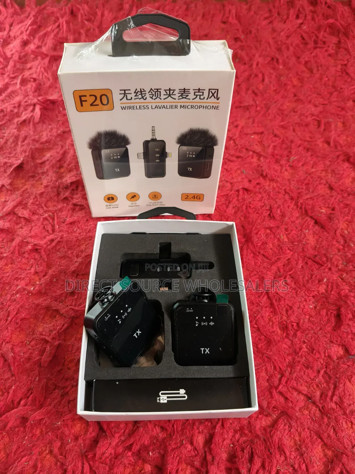 F20 Rechargeable Wireless Lavalier Microphone