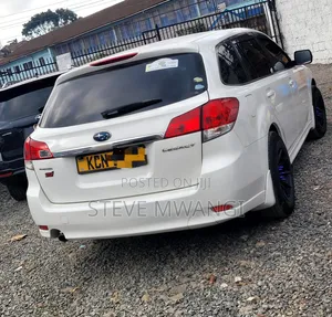Subaru Legacy 2009 White