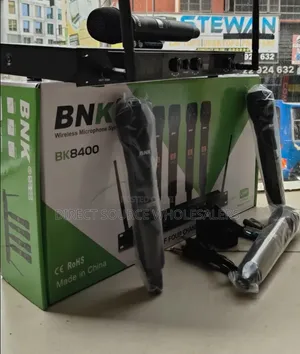 BNK BK8400 UHF 4 Channel Wireless Mic Set