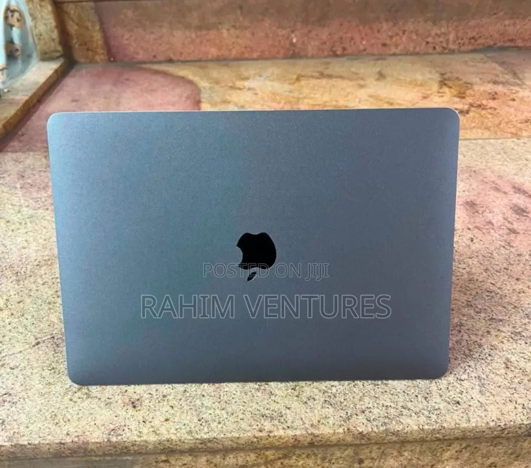 Laptop Apple MacBook Pro 2018 16GB Intel Core i7 SSD 512GB