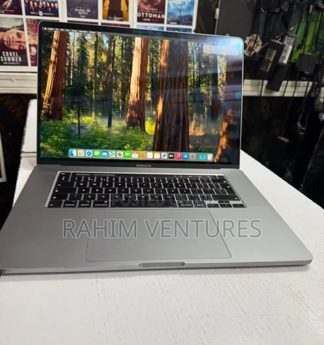 Laptop Apple MacBook Pro 2019 16GB Intel Core i7 SSD 256GB