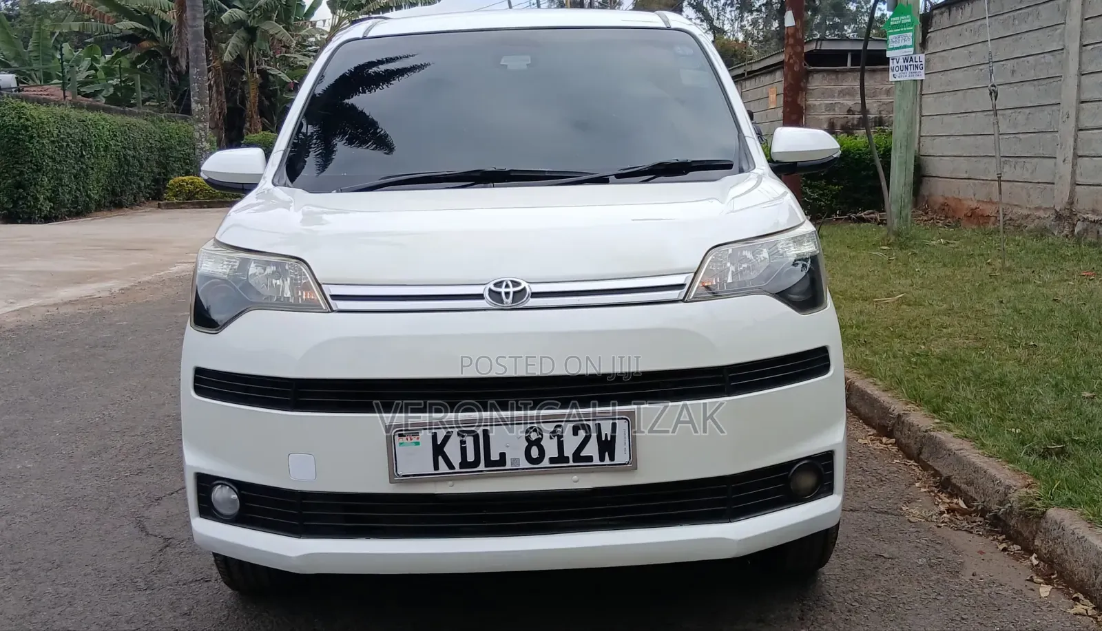 Toyota Spade 2016 White