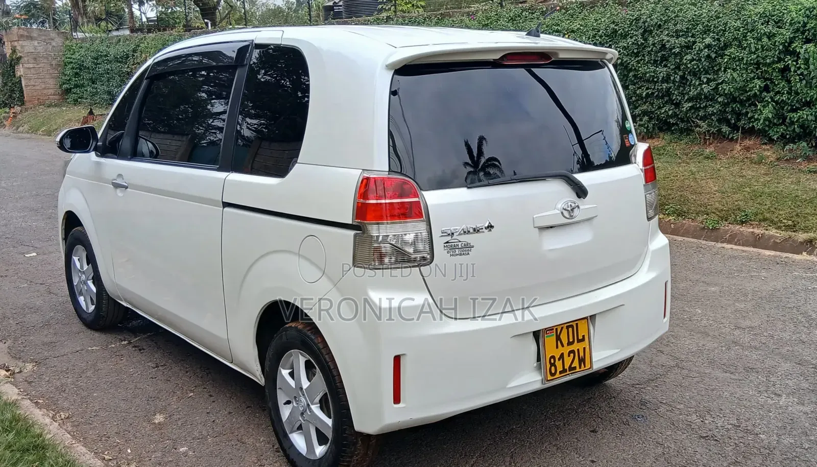 Toyota Spade 2016 White