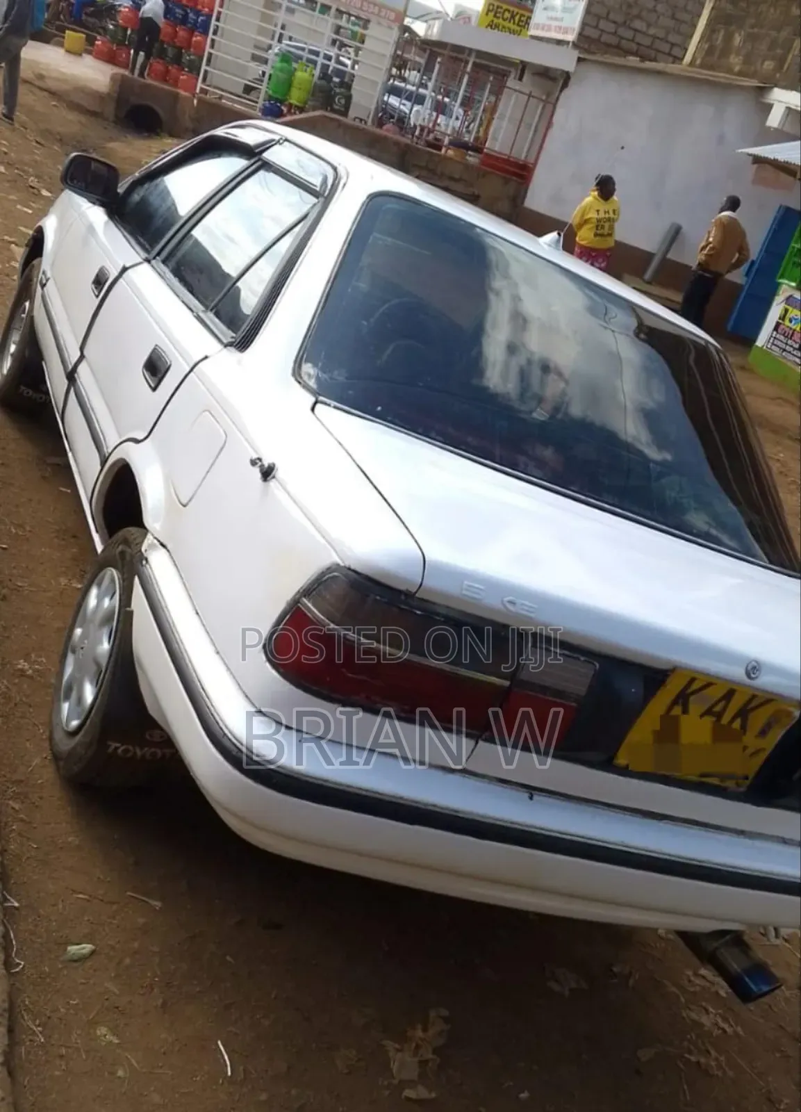 Toyota Corolla 1999 White