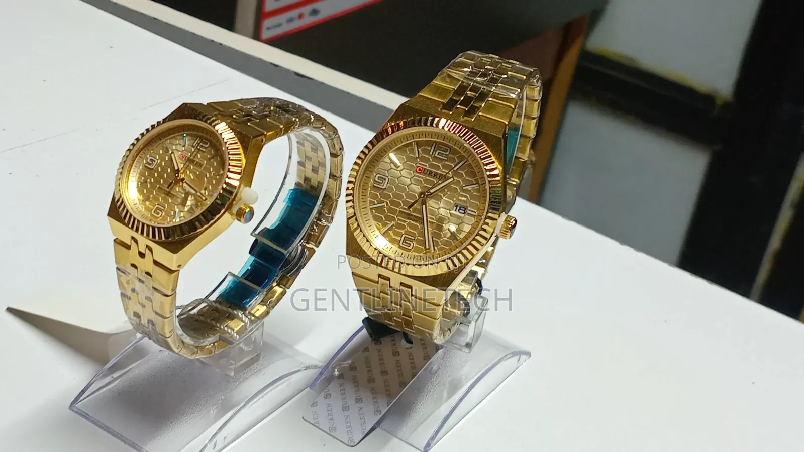 Curren Quartz Gold Watch
