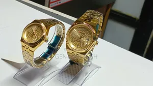 Curren Quartz Gold Watch