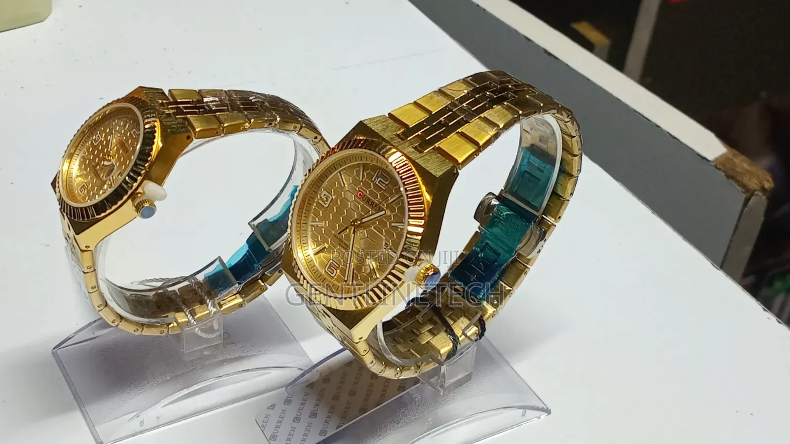 Curren Quartz Gold Watch