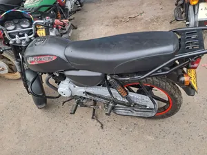 Bajaj Boxer 150 UG 2026 Black
