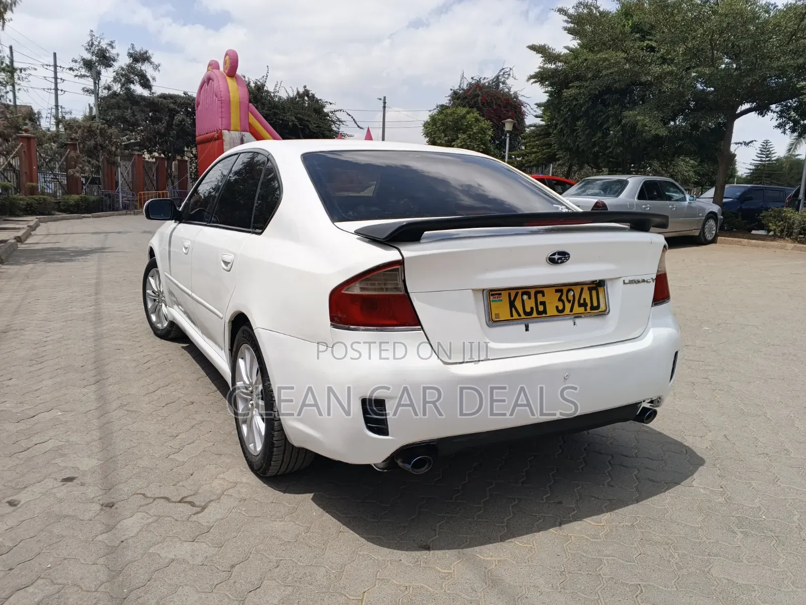 Subaru Legacy 2009 White