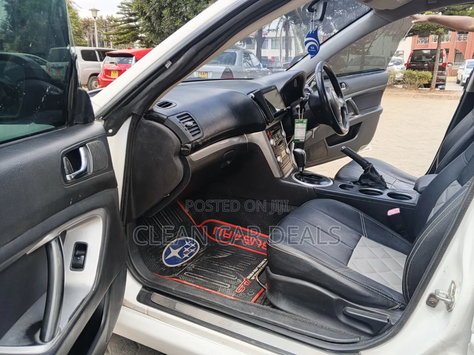 Subaru Legacy 2009 White
