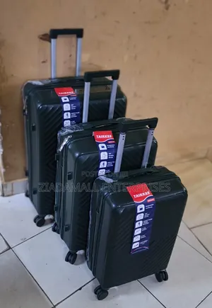 Colour Black Rubber 3in1 Suitcase. Travelling Bags