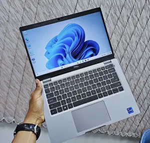 Laptop Dell Latitude 5320 16GB Intel Core i5 SSD 256GB