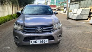 Toyota Hilux 2016 Gray